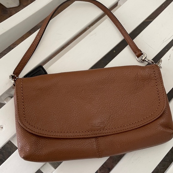 Coach Handbags - Authentic coach wristlet clutch.